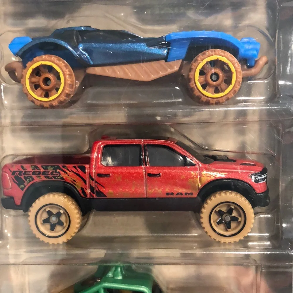 HW Remote Adventures Toy Trucks Set - Multicolor